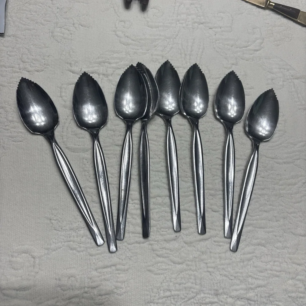 W.M. Rogers Grapefruit Spoons Flatware Set of 8